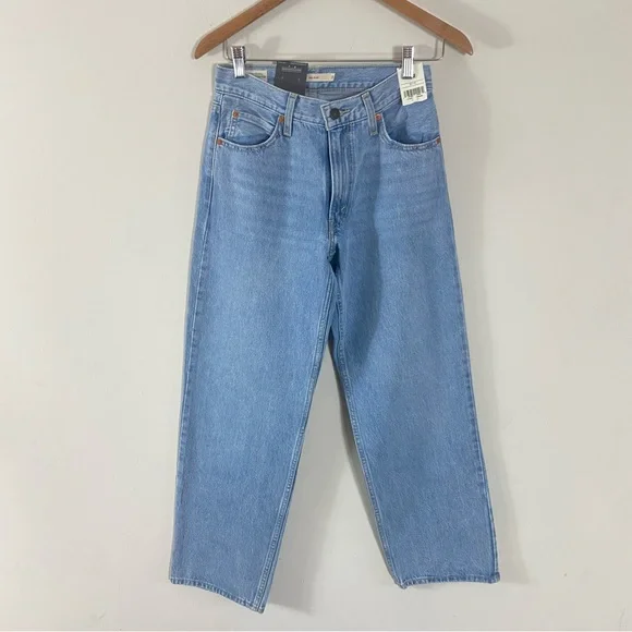 NEW Levi’s Dad Jean in This and That Light Wash - 25x30 - Picture 13 of 16